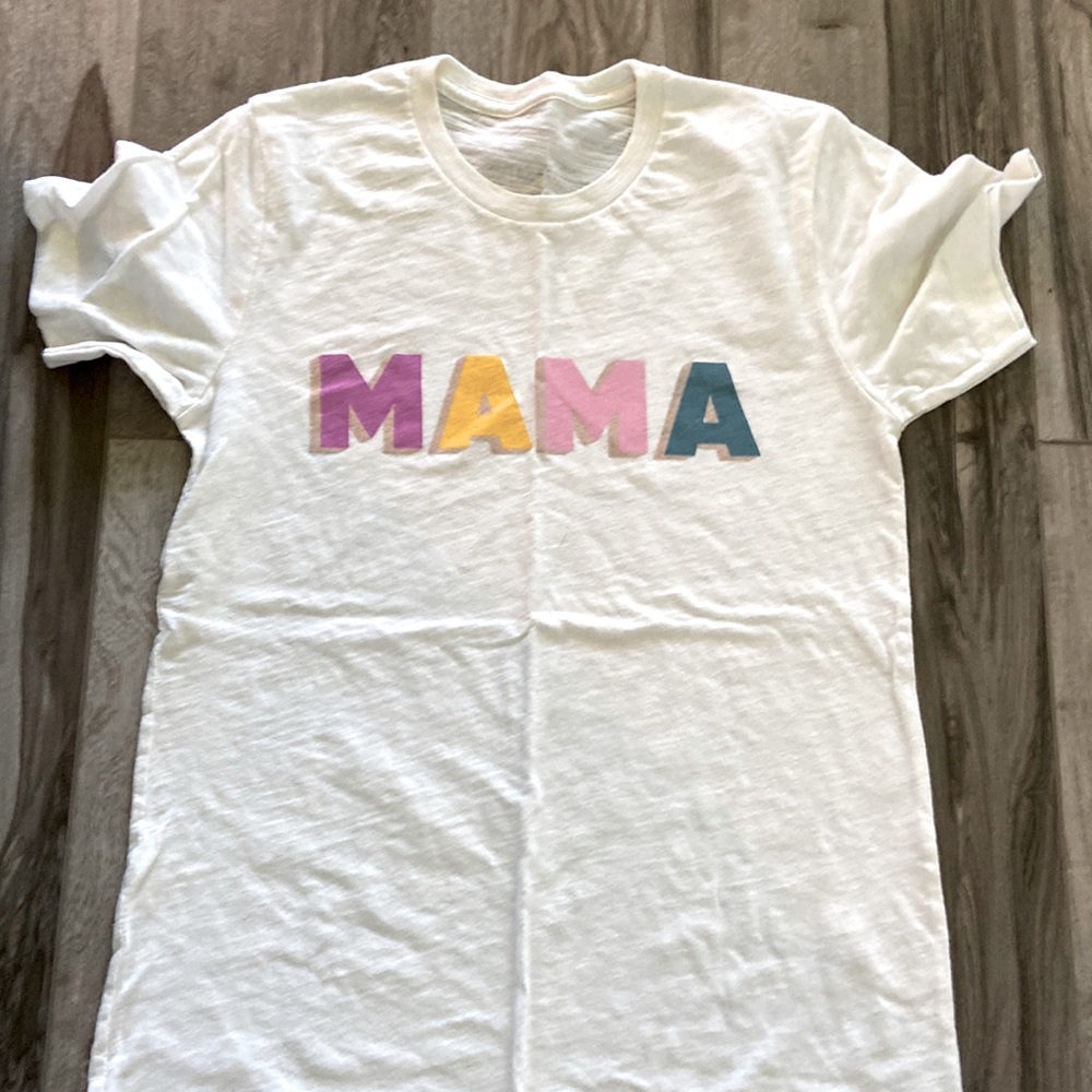 Mama graphic tee